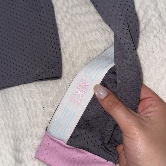 Nike Crop Long Sleeve - Picture 3 of 3